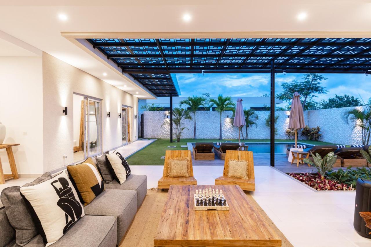 Costa Azzurra Villas By Balisuperhost Jimbaran  Bagian luar foto