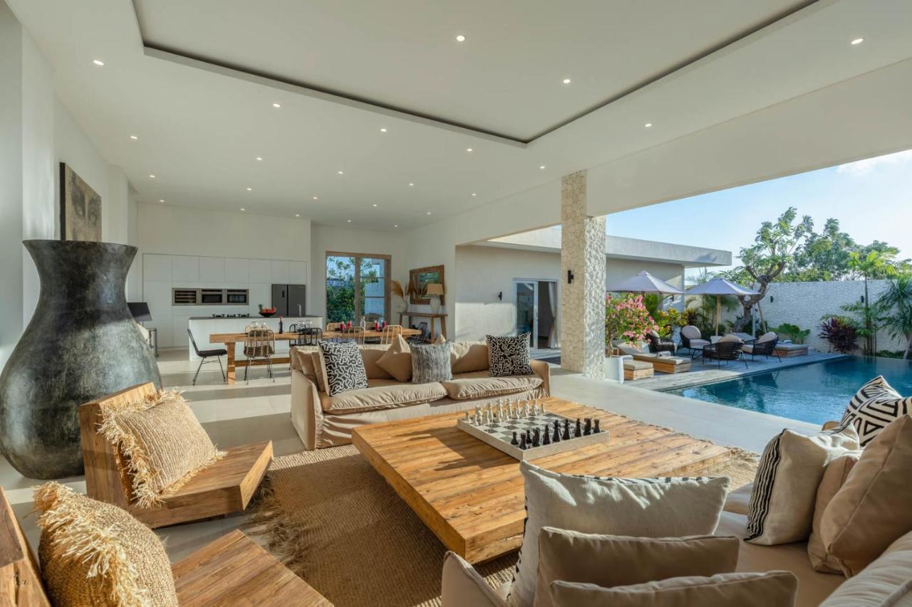 Costa Azzurra Villas By Balisuperhost Jimbaran  Bagian luar foto